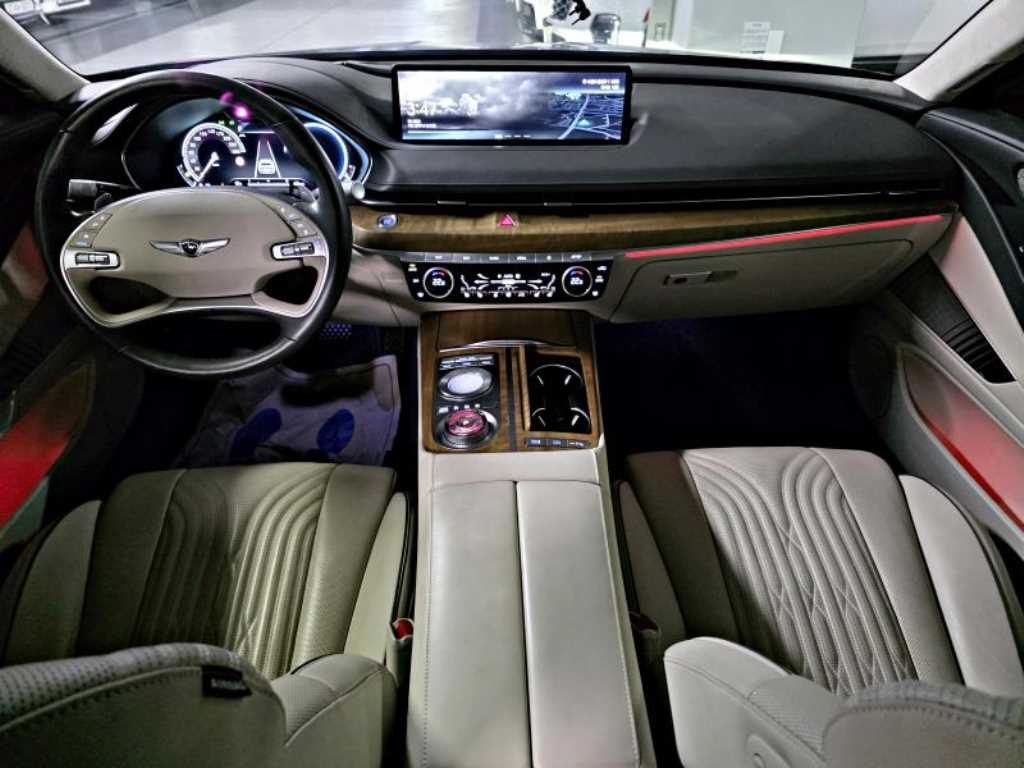 Genesis G80 - Vista 9