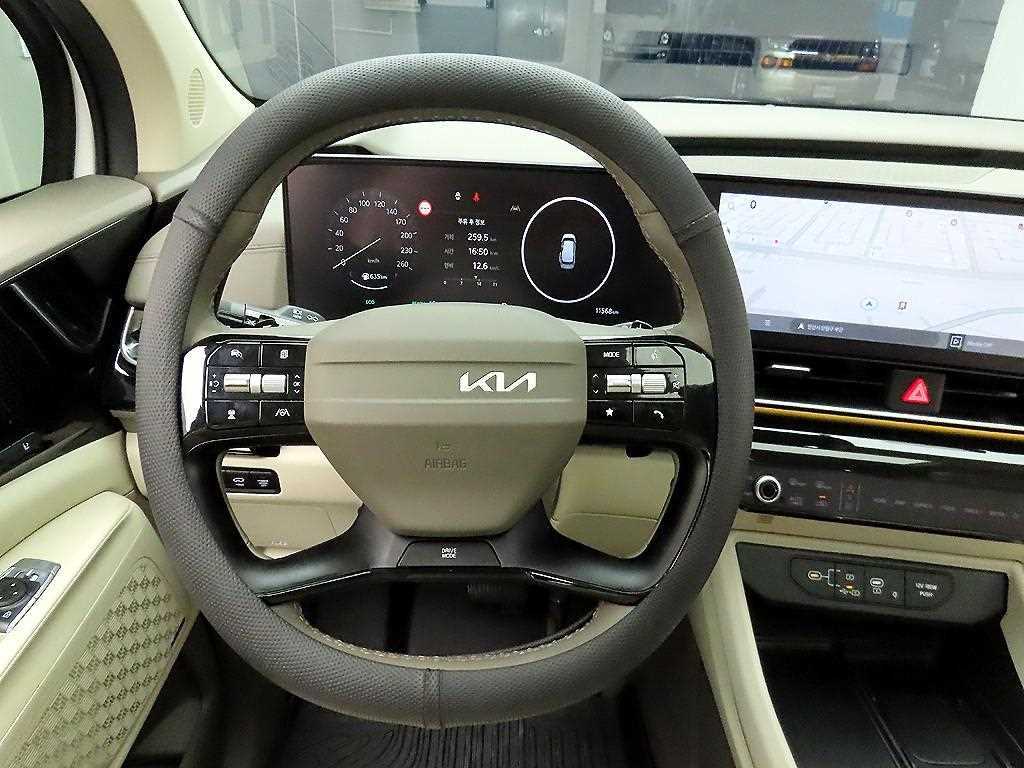 KIA Carnival - Vista 7