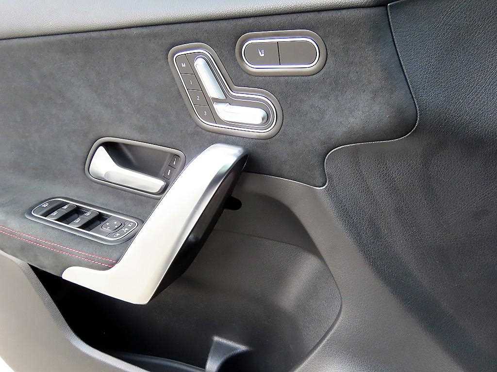 Mercedes Benz A Class - Vista 12