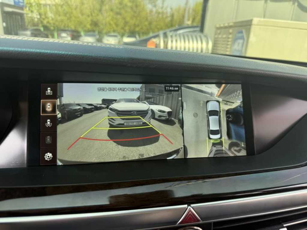 Genesis G90 - Vista 6