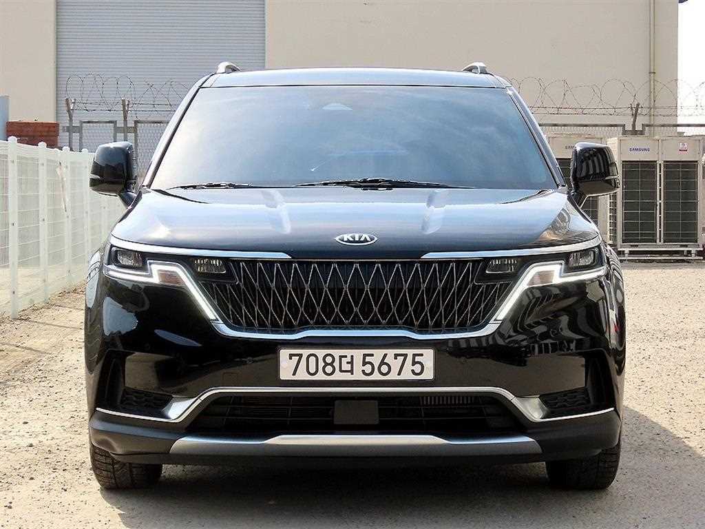 KIA Carnival 2021 Negro - Importación desde Corea - HF Imports Iquique - Foto 1