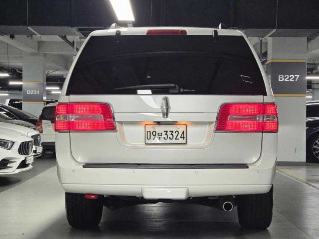 Lincoln Navigator - Vista 4