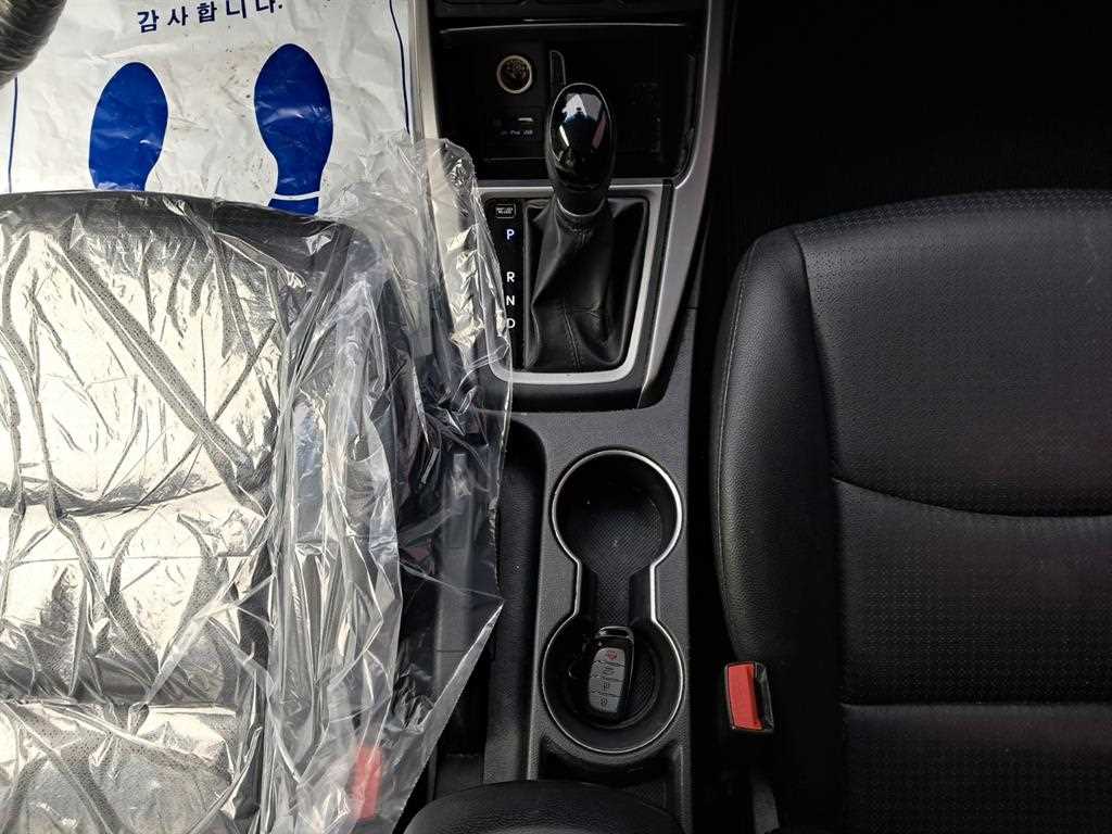 HYUNDAI Avante 2014 Blanco - Importación desde Corea - HF Imports Iquique - Foto 15