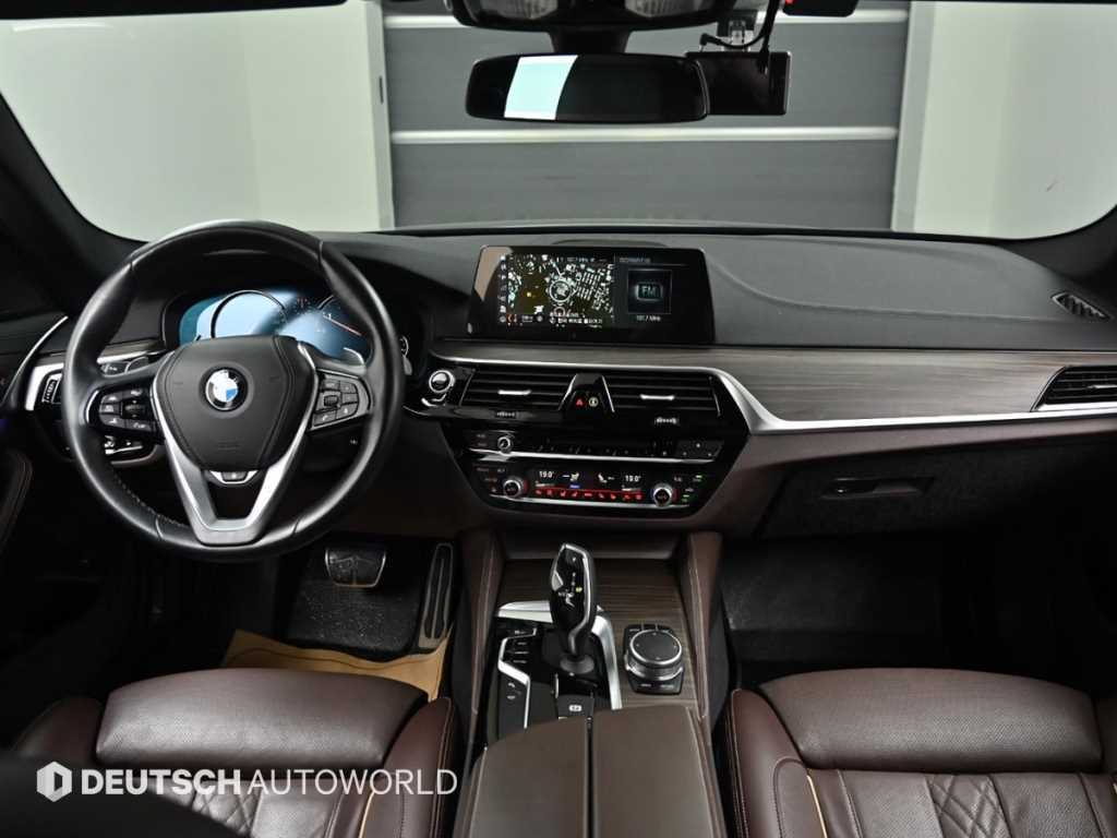 BMW 5 Series - Vista 7