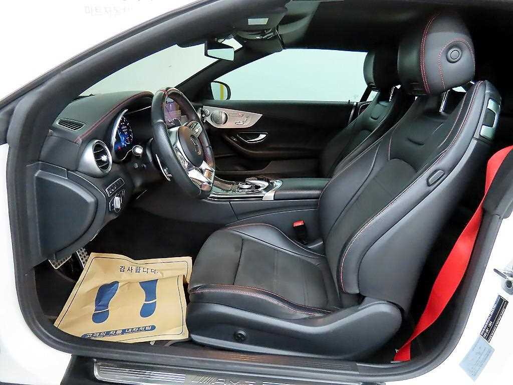 Mercedes Benz C Class - Vista 5