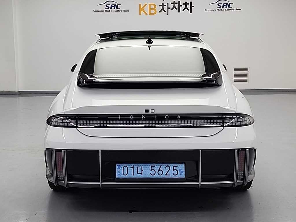 HYUNDAI Ioniq 6 - Vista 3