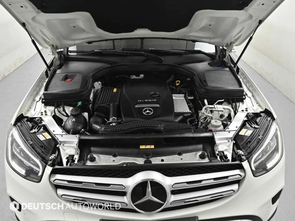 Mercedes Benz GLC Class - Vista 6