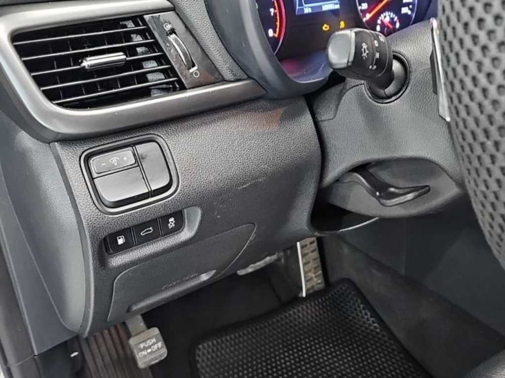 KIA K5 - Vista 12