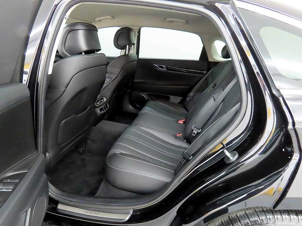 Genesis G80 - Vista 6