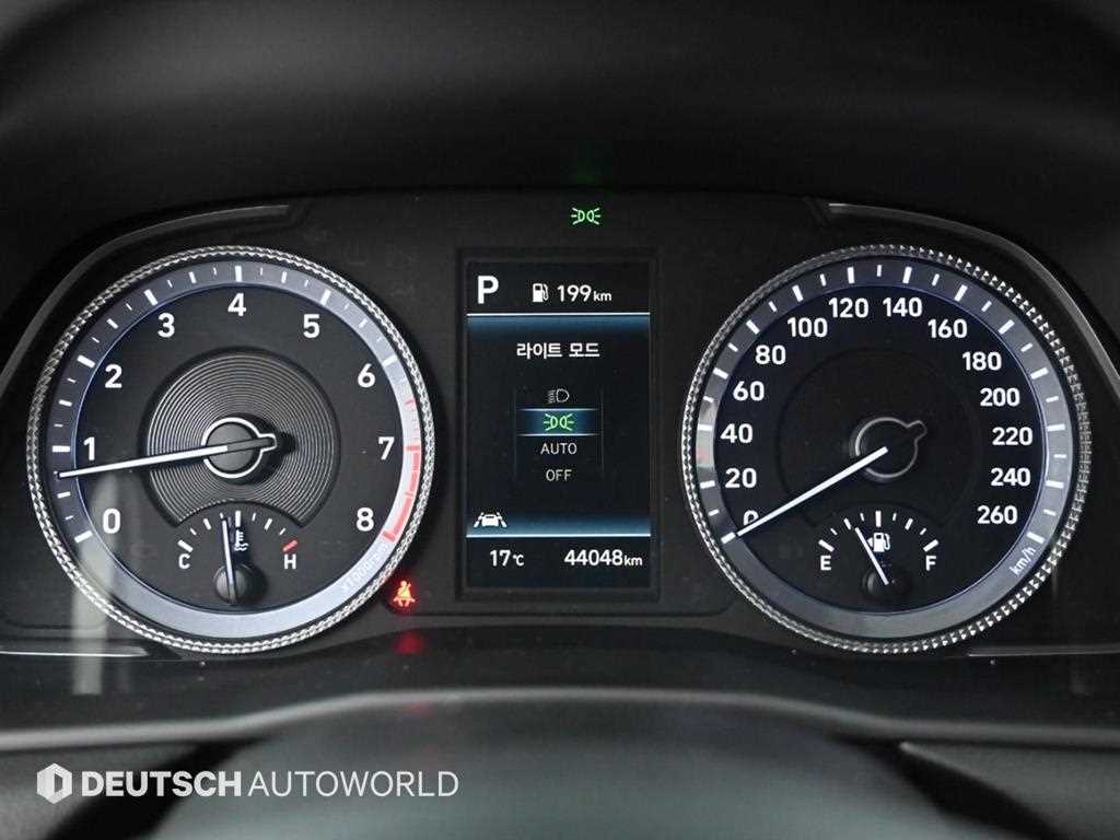 HYUNDAI Sonata - Vista 8