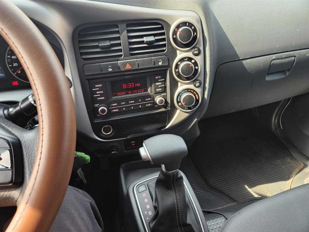 Small Truck Normal Box(High Deck) 2024 Blanco - Importación desde Corea - HF Imports Iquique - Foto 14