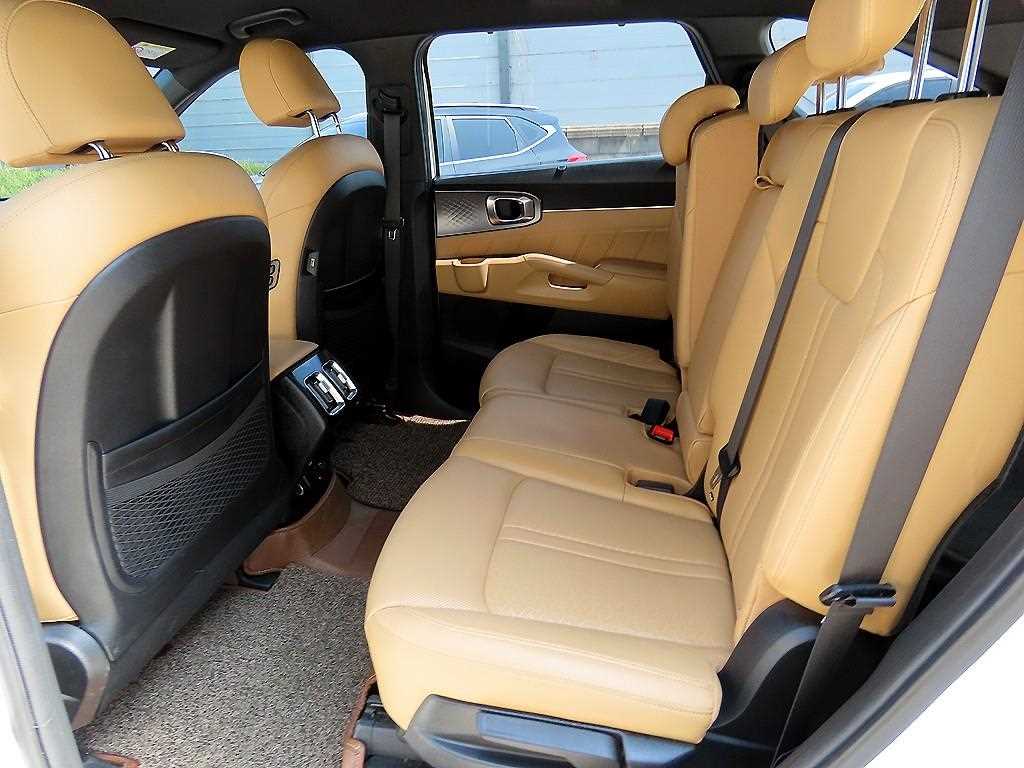 KIA Sorento - Vista 6