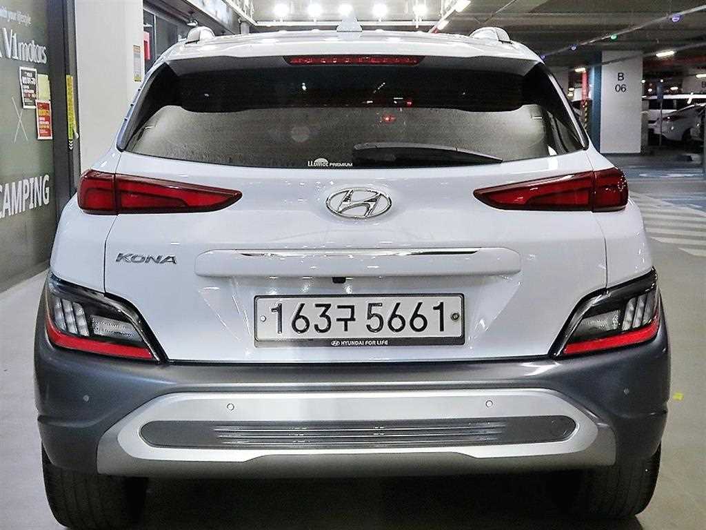 HYUNDAI Kona - Vista 5
