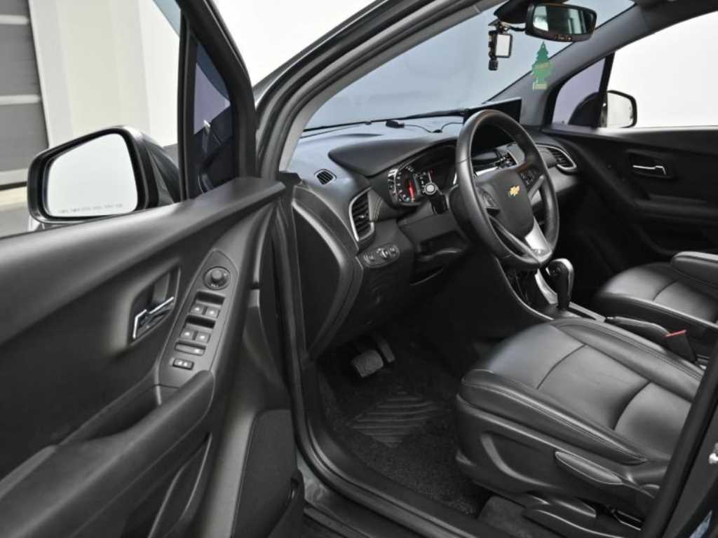 Chevrolet Trax - Vista 11
