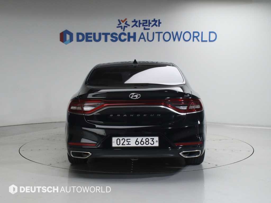 HYUNDAI Grandeur - Vista 4