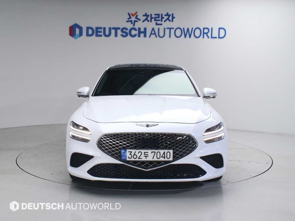 Genesis G70 - Vista 3