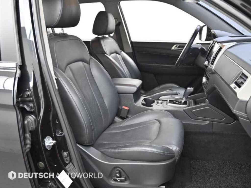 Ssangyong Rexton - Vista 10