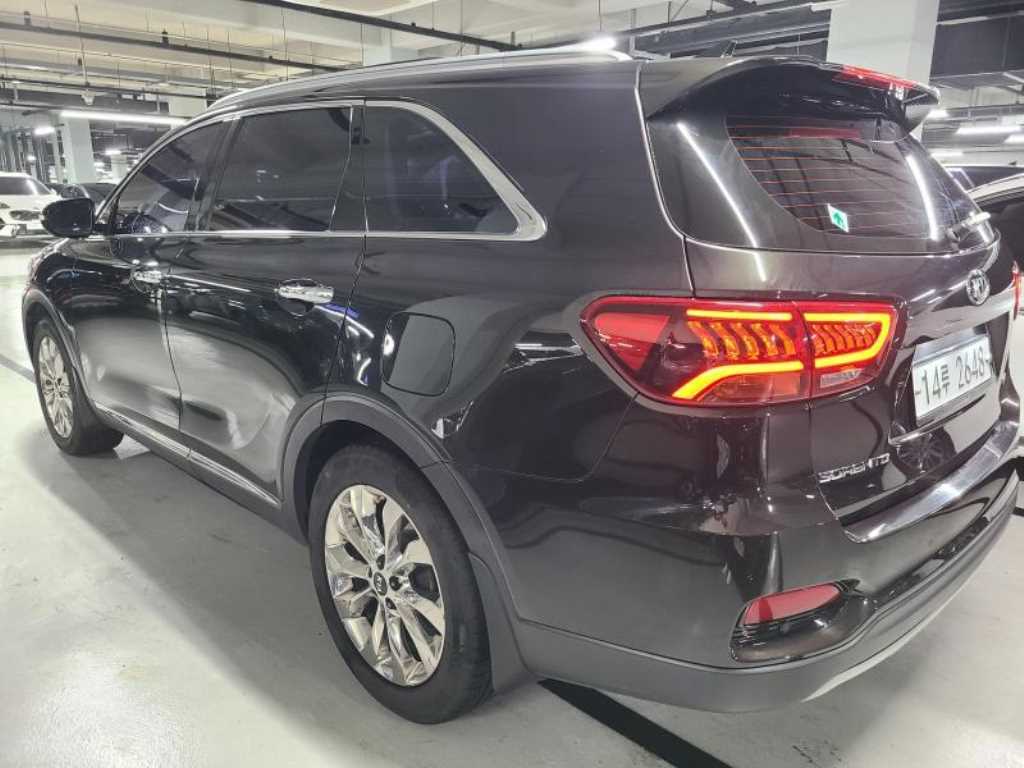 KIA Sorento - Vista 4