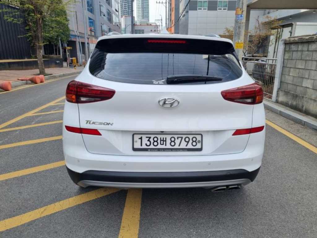 HYUNDAI Tucson - Vista 5