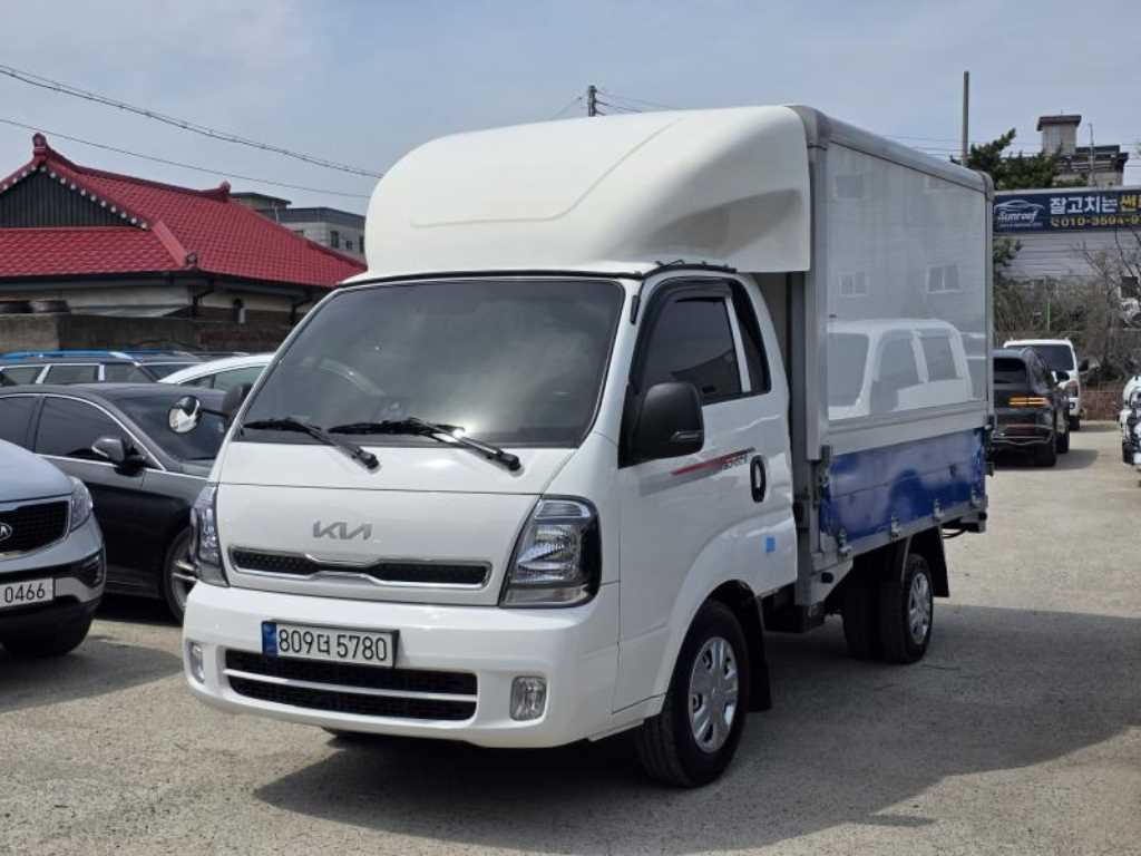 Small Truck Top_Wingbody 2023 Blanco - Importación desde Corea - HF Imports Iquique - Foto 1