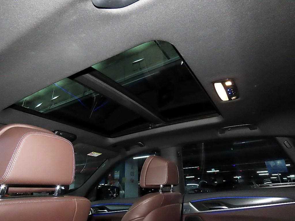 BMW Gran Turismo 2023 Negro - Importación desde Corea - HF Imports Iquique - Foto 15