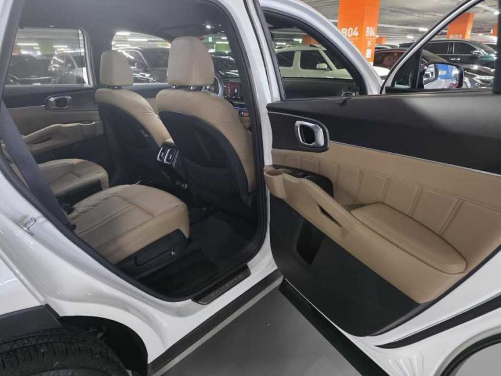 KIA Sorento - Vista 9