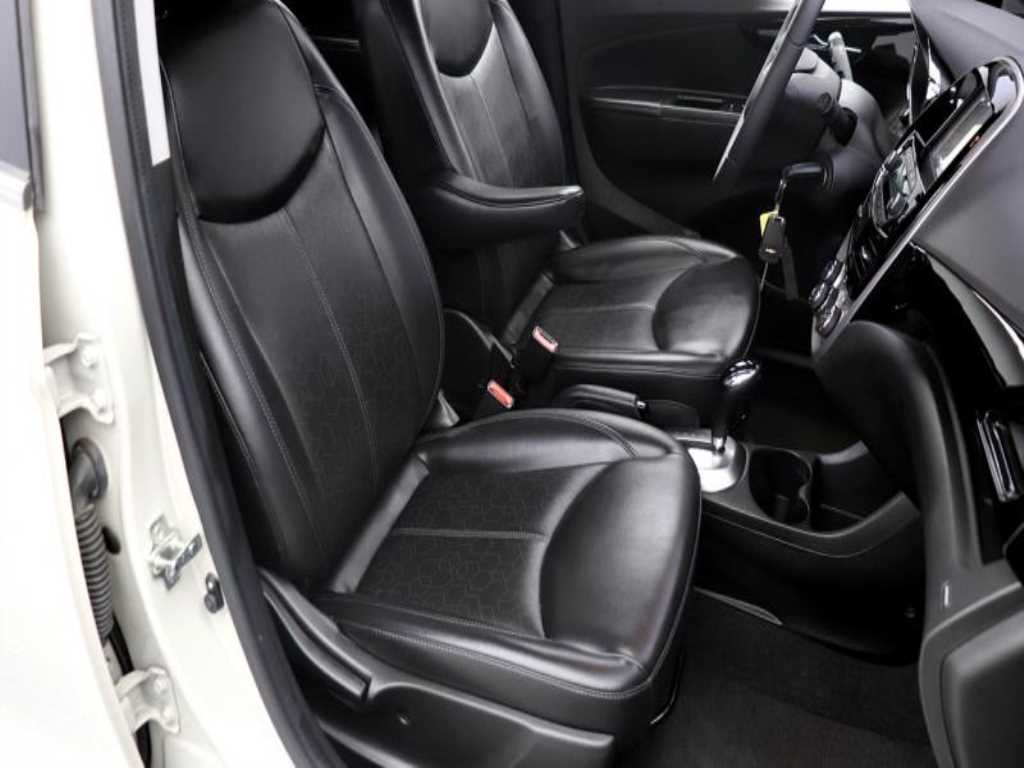 Chevrolet Spark - Vista 8