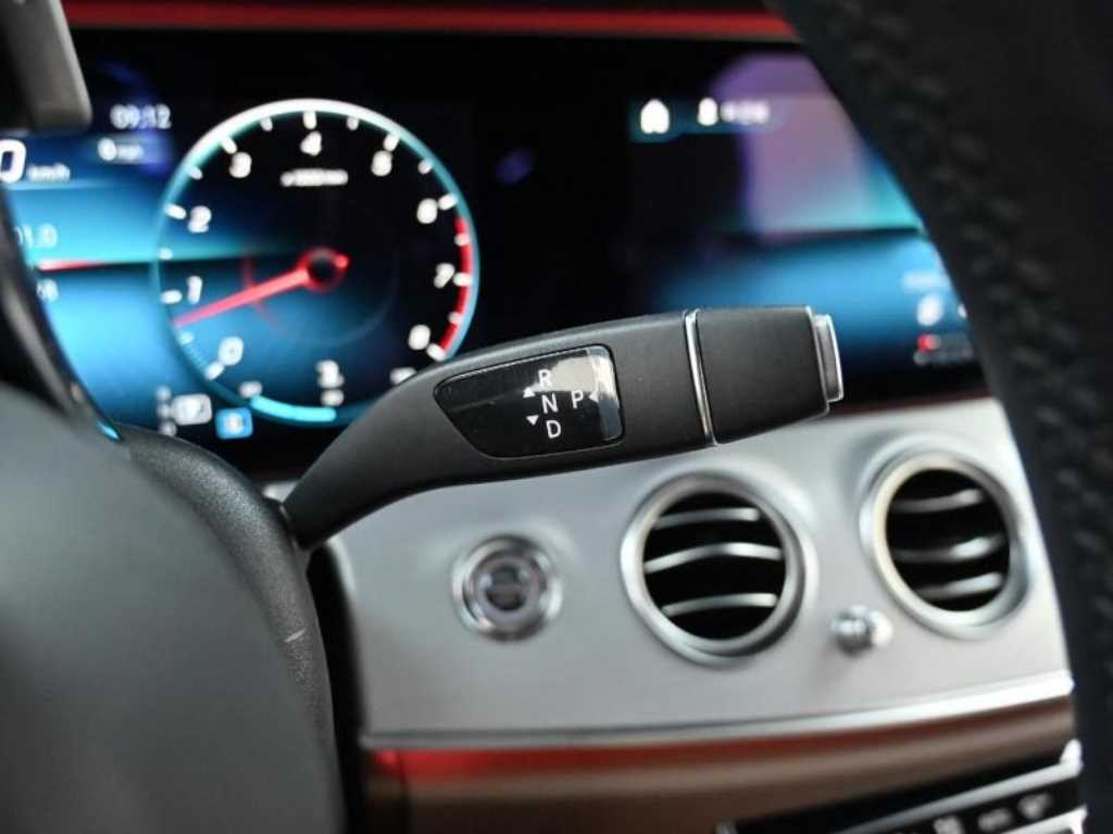 Mercedes Benz E class - Vista 9