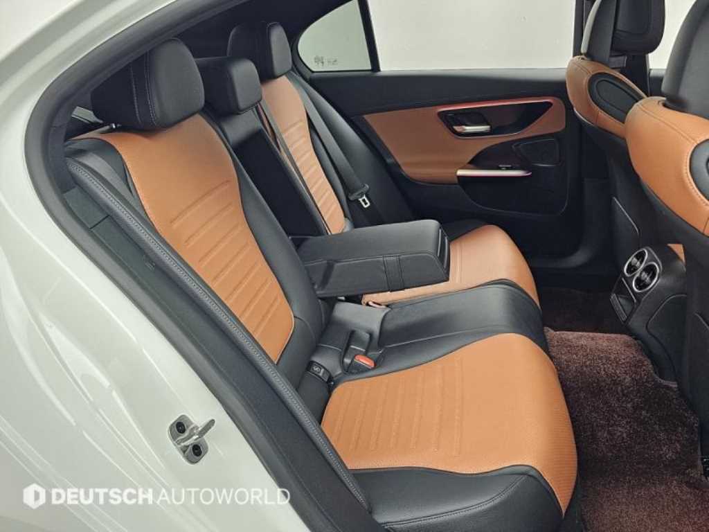 Mercedes Benz C Class - Vista 12