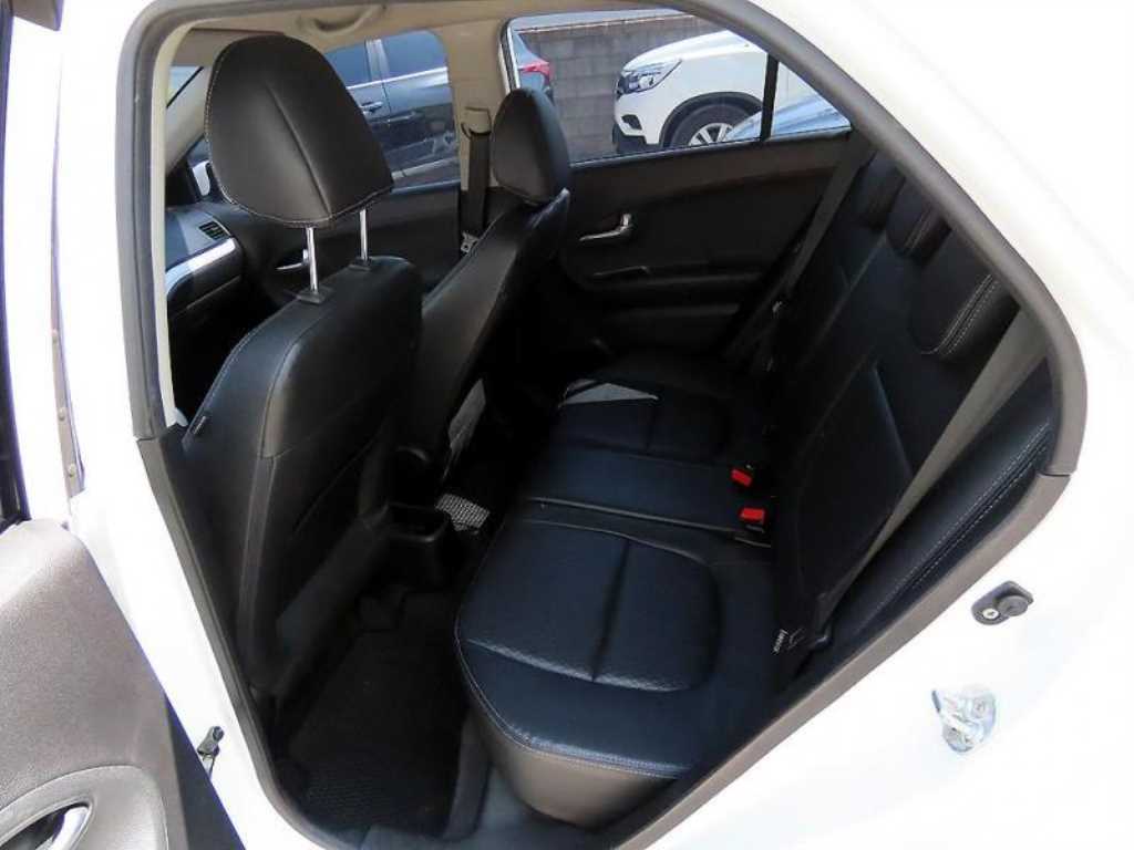 KIA Morning - Vista 5