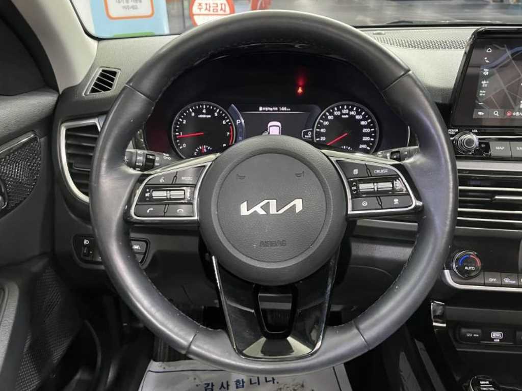 KIA Seltos - Vista 11