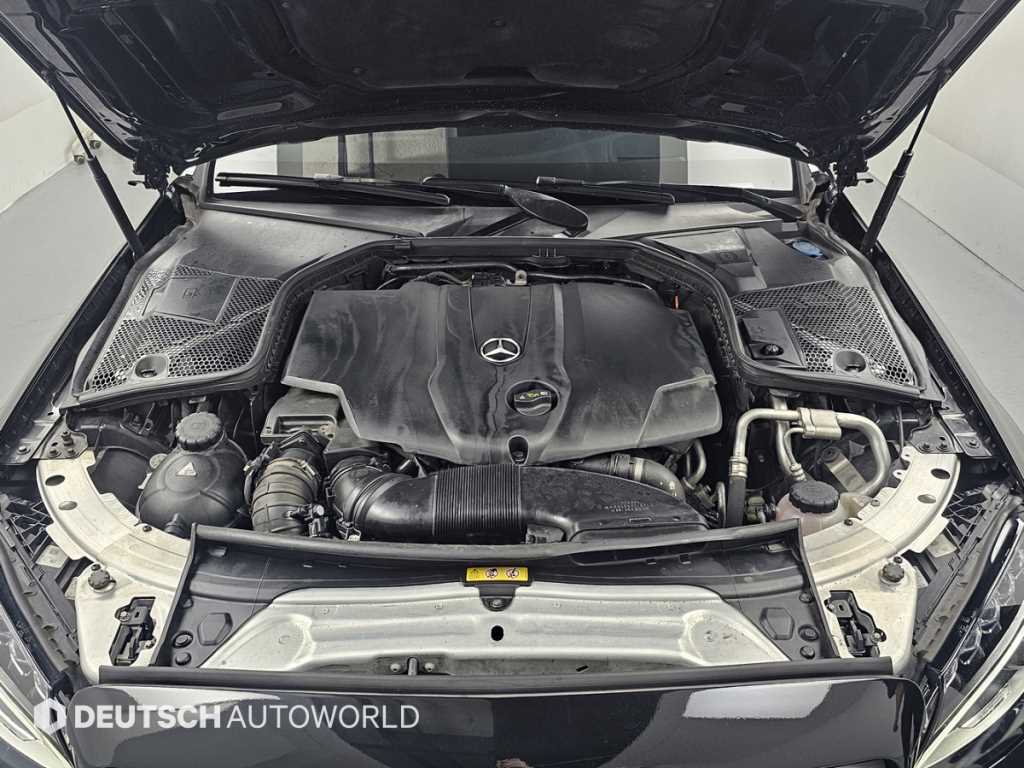 Mercedes Benz C Class - Vista 7