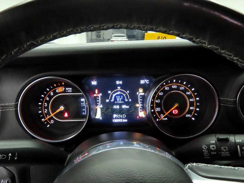 Jeep Wrangler - Vista 6