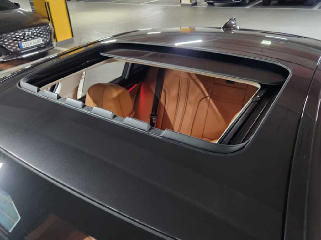 BMW 5 Series - Vista 4