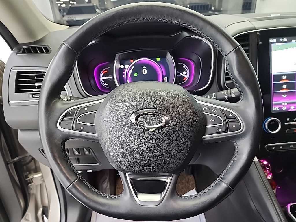 SAMSUNG QM6 - Vista 9