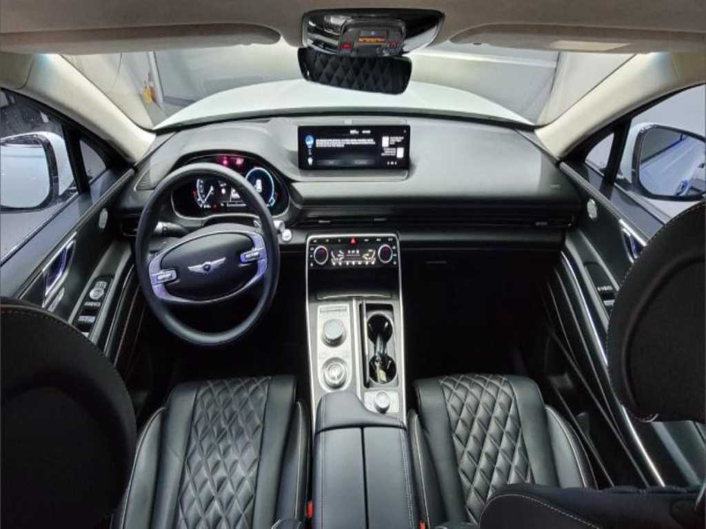 Genesis GV80 - Vista 6