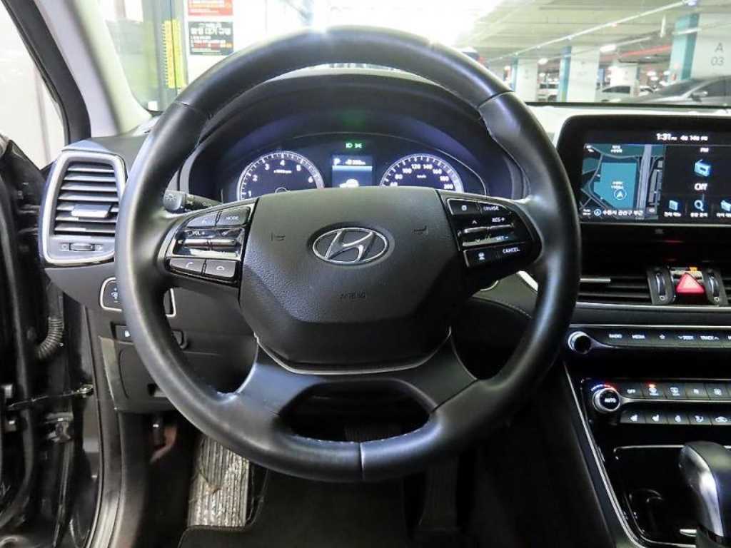 HYUNDAI Grandeur - Vista 8