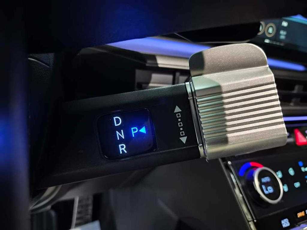 HYUNDAI Santa Fe - Vista 11