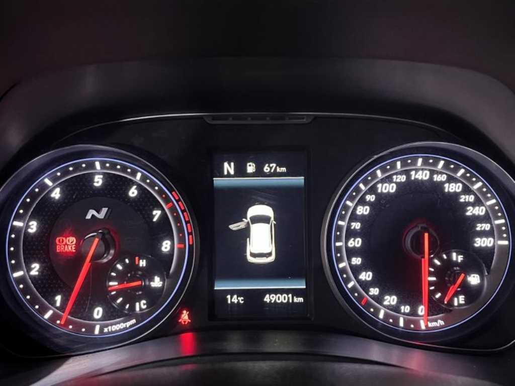 HYUNDAI Veloster - Vista 8