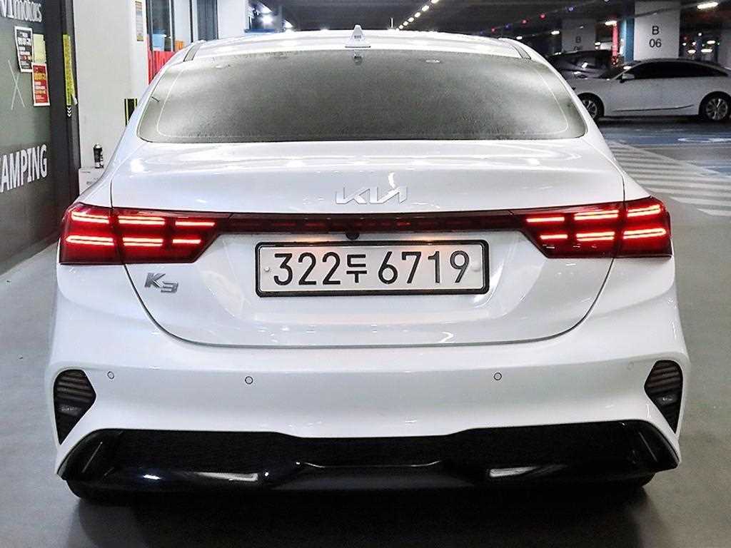 KIA K3 - Vista 5