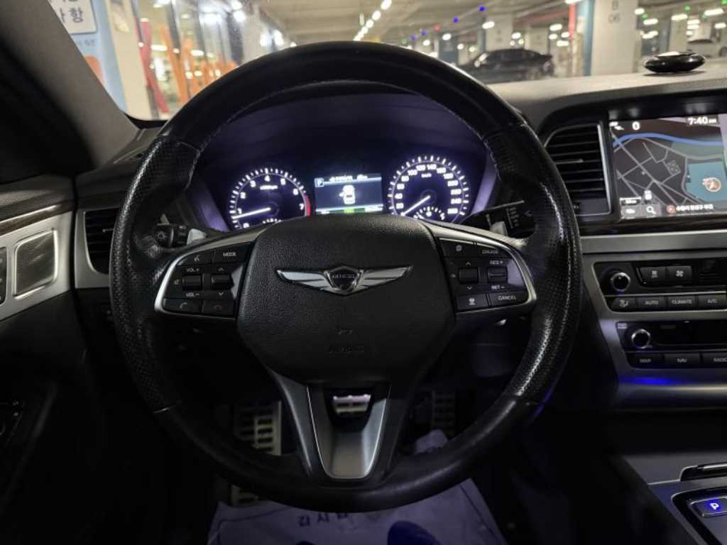 Genesis G80 - Vista 8