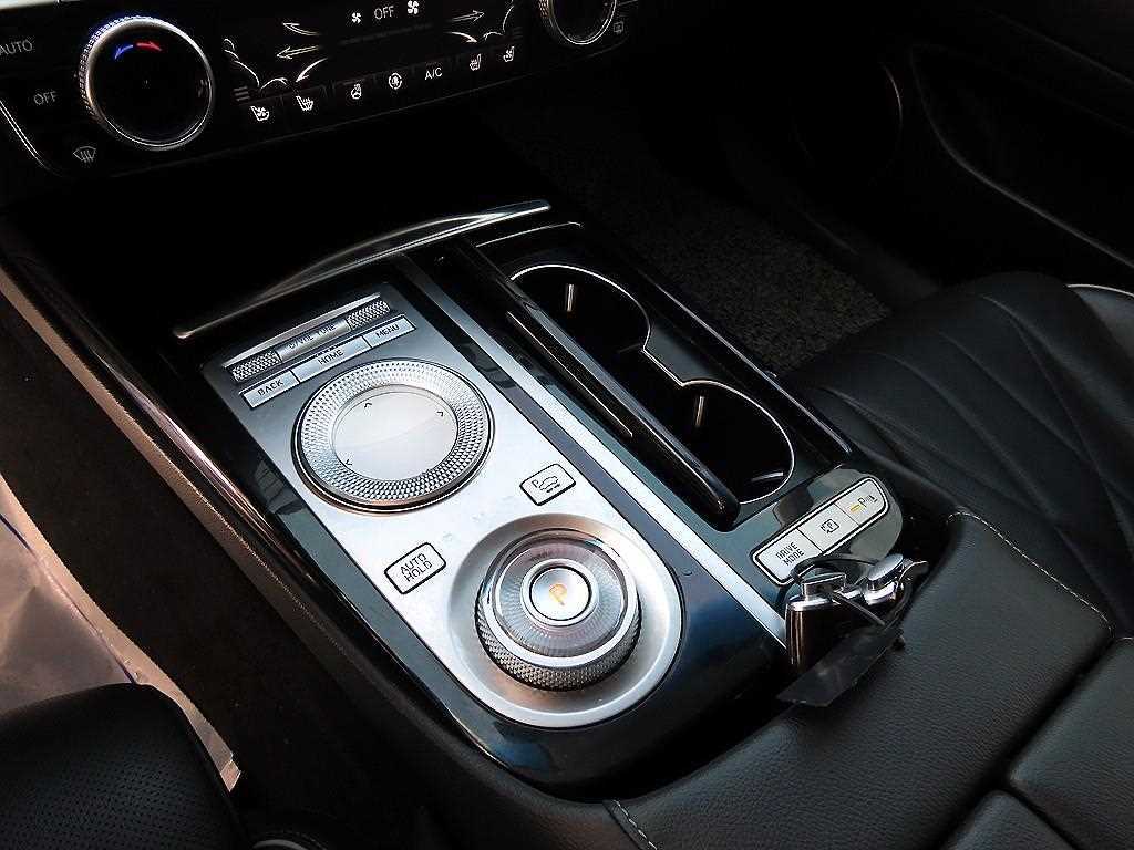 Genesis G80 - Vista 11