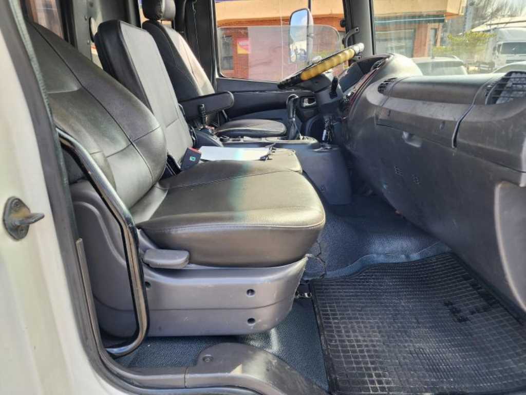 medium and large cargo Cargo 2013 Blanco - Importación desde Corea - HF Imports Iquique - Foto 13