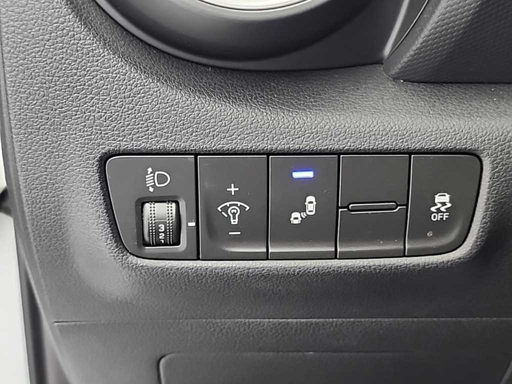 HYUNDAI Kona 2018 Blanco - Importación desde Corea - HF Imports Iquique - Foto 18