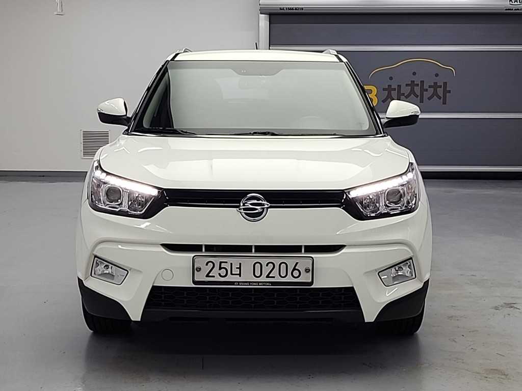 Ssangyong Tivoli - Vista 2