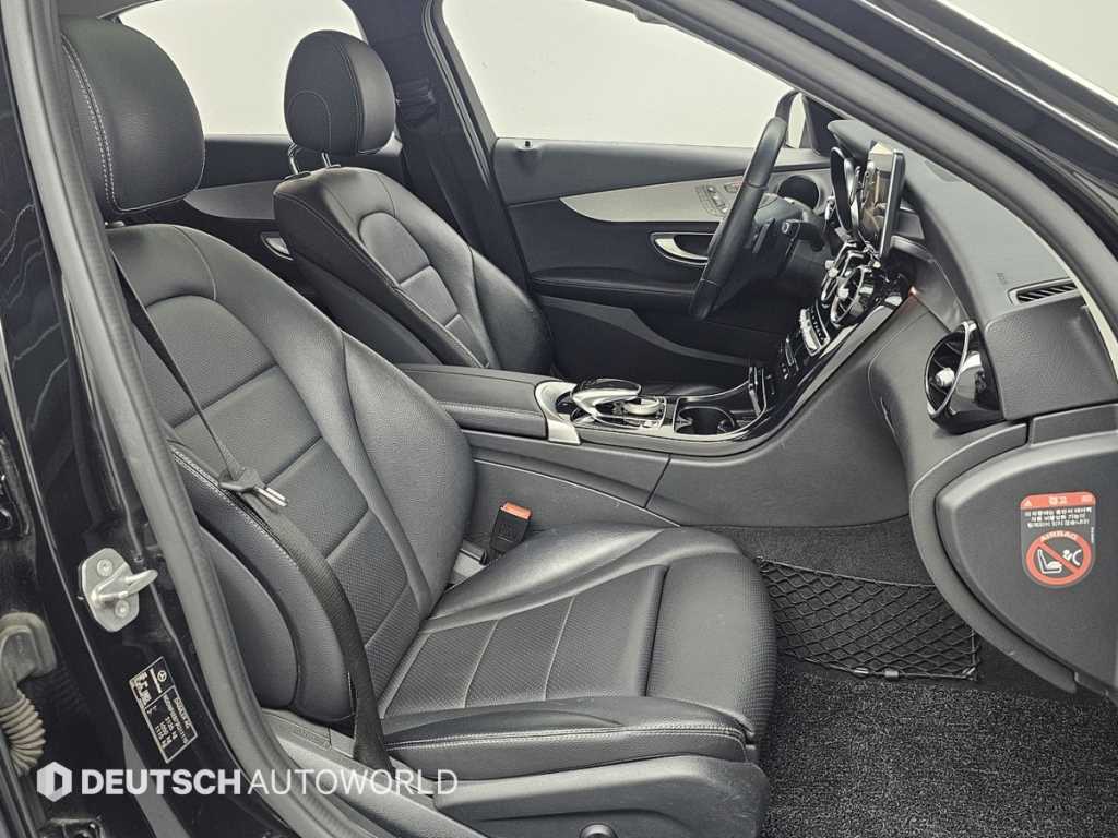 Mercedes Benz C Class - Vista 10