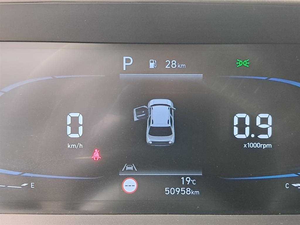 HYUNDAI Casper - Vista 8