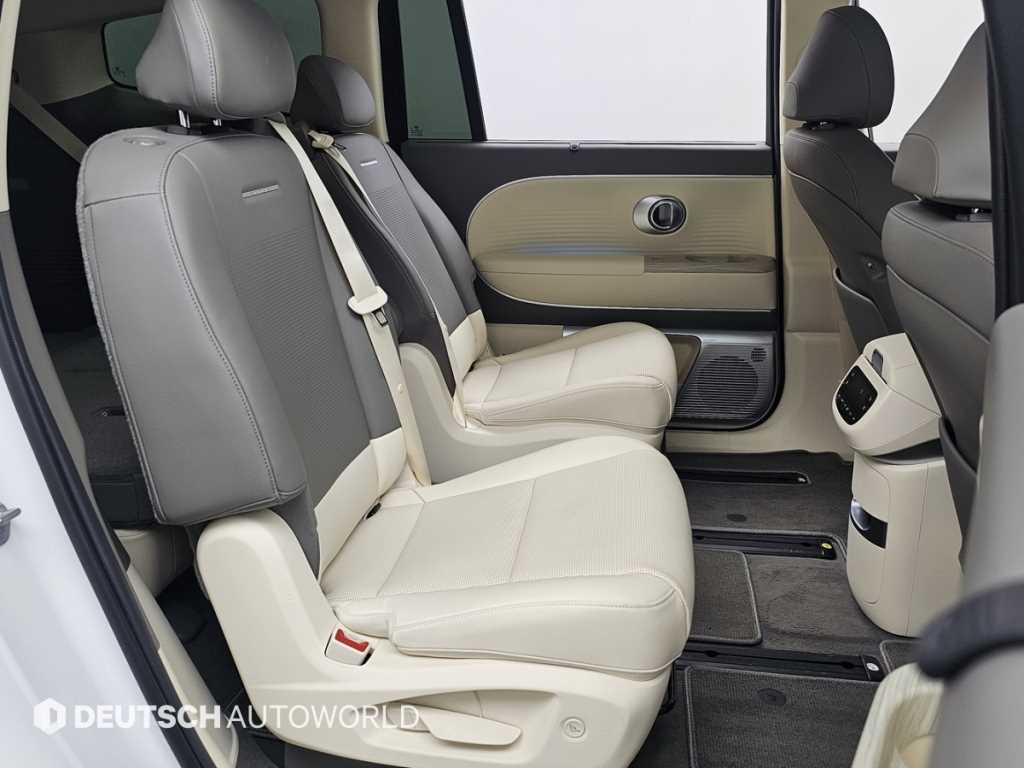 HYUNDAI IONIQ 9 - Vista 12