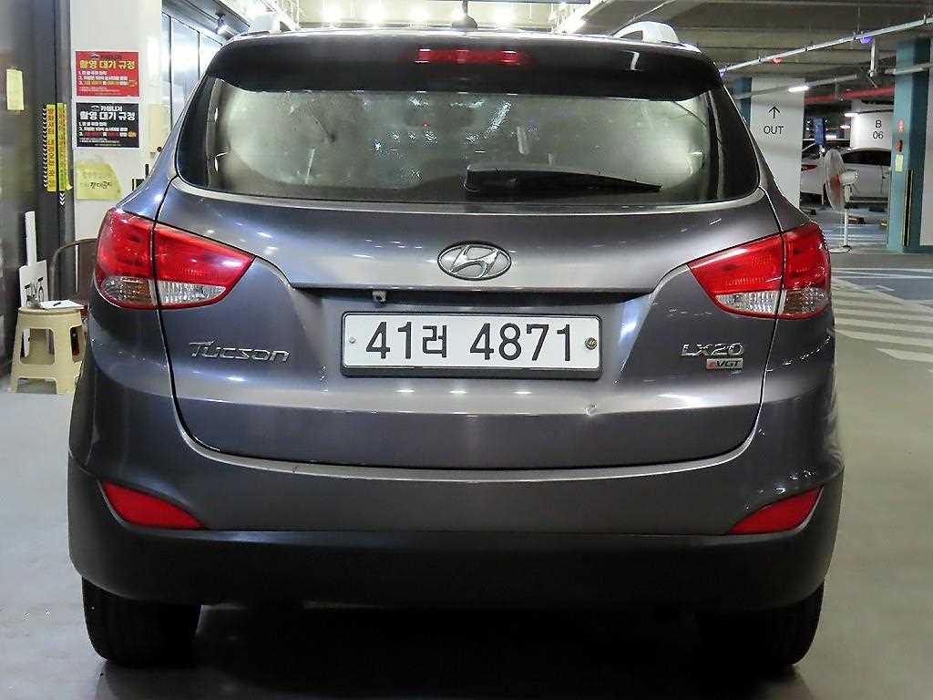 HYUNDAI Tucson - Vista 5