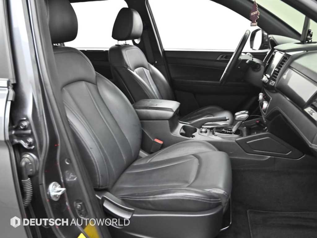 Ssangyong Rexton - Vista 10